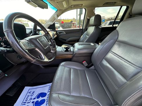 Used 2019 GMC Yukon XL Denali w/ Denali Ultimate Package image 13