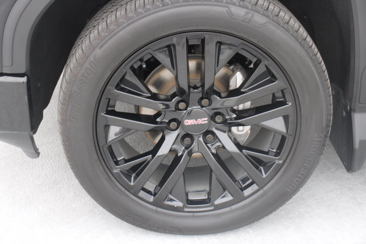 Used 2020 GMC Sierra 1500 Denali w/ Technology Package AWD/4WD image 10