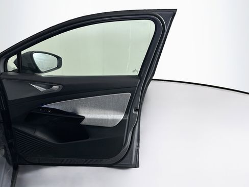Used 2023 Volkswagen ID.4 Pro RWD image 32