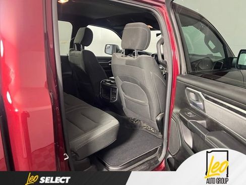 Used 2022 RAM 1500 Big Horn AWD/4WD image 11