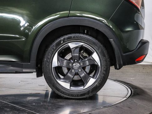 Used 2018 Honda HR-V EX image 10