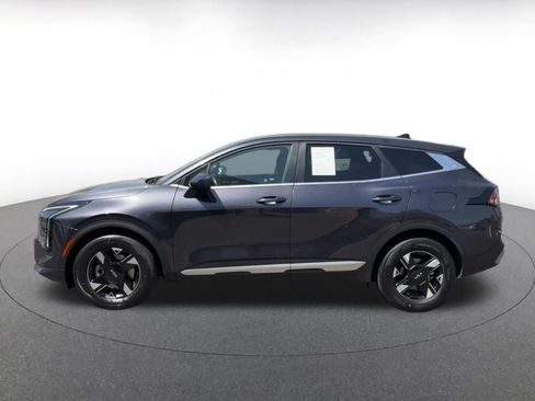 Used 2026 Kia Sportage LX FWD image 9