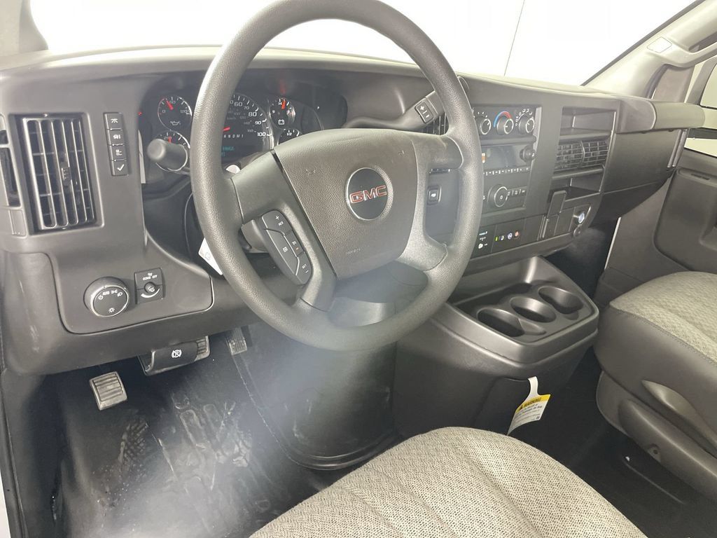 New 2025 GMC Savana 2500 Extended w/ Driver Convenience Package RWD image 10
