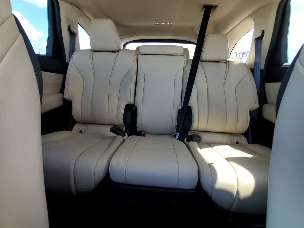 Certified 2024 Acura MDX w/ Technology Package FWD image 15