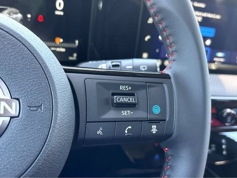 New 2026 Nissan Kicks SR FWD image 17
