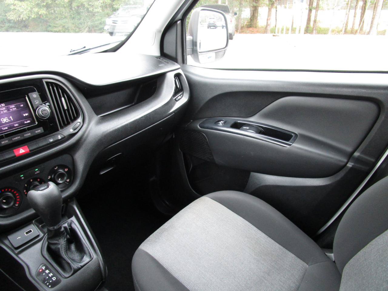 Used 2021 RAM ProMaster City Tradesman SLT FWD image 12