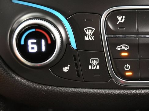Used 2024 Chevrolet Equinox RS FWD image 11