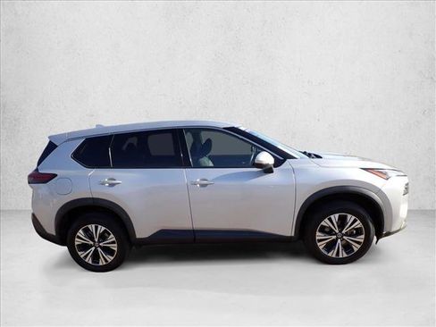 Used 2021 Nissan Rogue SV AWD/4WD image 5