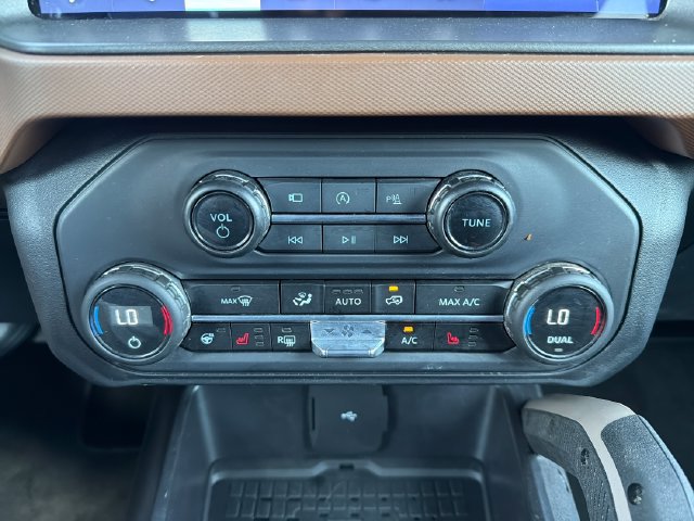 Used 2024 Ford Bronco Outer Banks AWD/4WD image 14