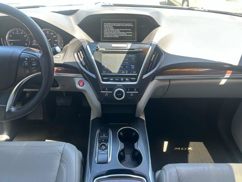Used 2016 Acura MDX w/ AcuraWatch Plus Package FWD image 11