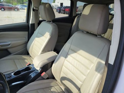 Used 2016 Ford Escape Titanium w/ Canadian Touring Package AWD/4WD image 5