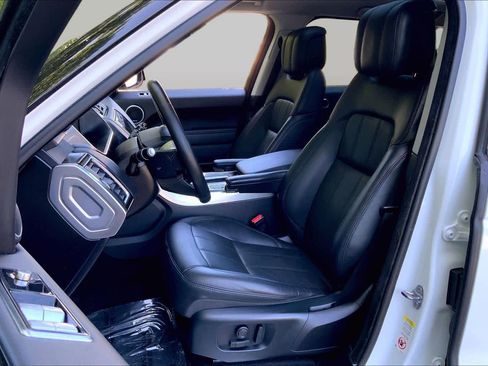 Used 2018 Land Rover Range Rover Sport HSE AWD/4WD image 9