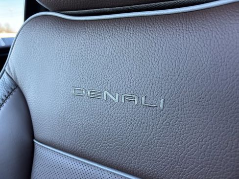 New 2026 GMC Sierra 2500 Denali w/ Denali Reserve Package image 23