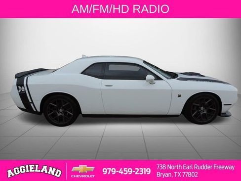 Used 2016 Dodge Challenger R/T Scat Pack image 2