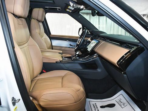 Used 2024 Land Rover Range Rover Sport SE image 61