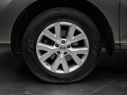 Used 2012 Nissan Murano S image 12