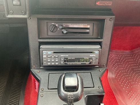 Used 1987 Chevrolet Camaro Z28 RWD image 20
