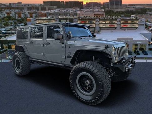 Used 2018 Jeep Wrangler Unlimited Sport S AWD/4WD image 1