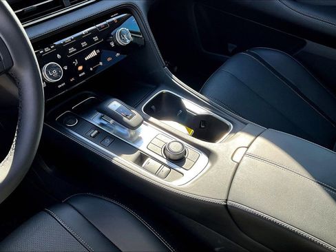 Used 2025 INFINITI QX60 Luxe w/ Vision Package image 15