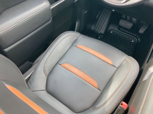 Used 2021 GMC Sierra 1500 AT4 w/ AT4 Value Package image 30