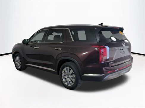 Used 2024 Hyundai Palisade SEL FWD image 7