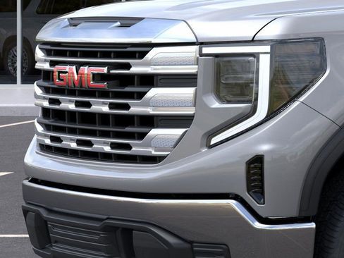 New 2026 GMC Sierra 1500 SLE w/ Preferred Package RWD image 13
