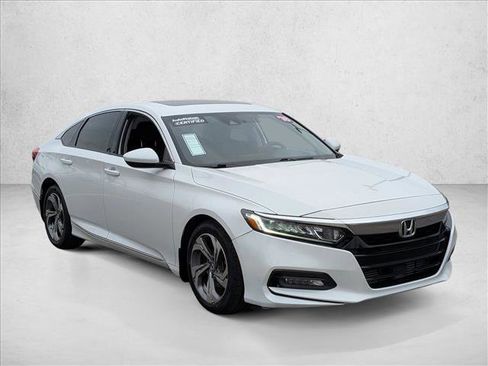Used 2018 Honda Accord EX image 3