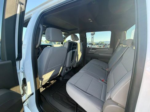 Used 2025 GMC Sierra 2500 SLE w/ SLE Value Package; AWD/4WD image 24