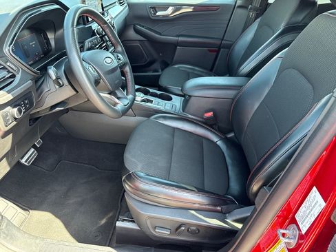 Used 2024 Ford Escape ST-Line image 9