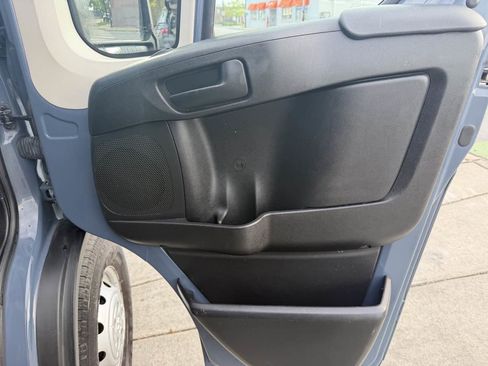 Used 2019 RAM ProMaster 2500 FWD image 17