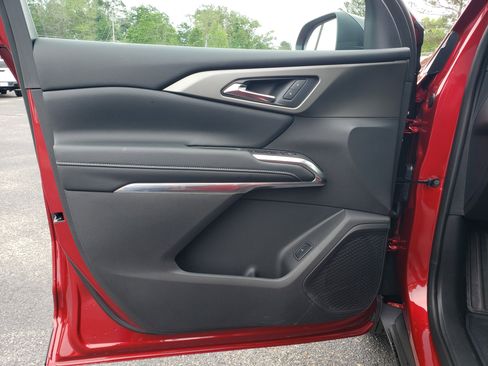 New 2026 Chevrolet Traverse LT FWD image 13