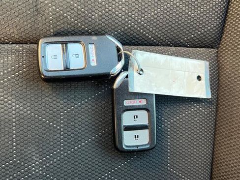 Used 2015 Honda Fit image 33