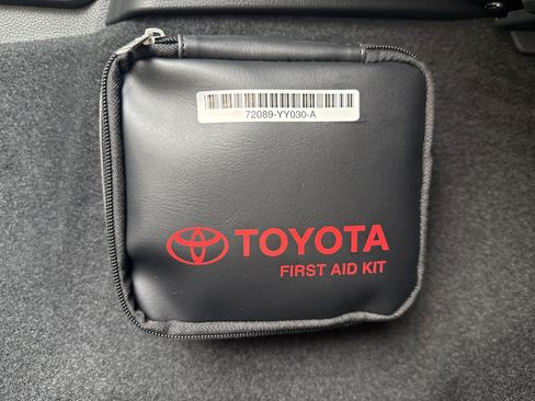 New 2026 Toyota Tacoma Limited AWD/4WD image 39