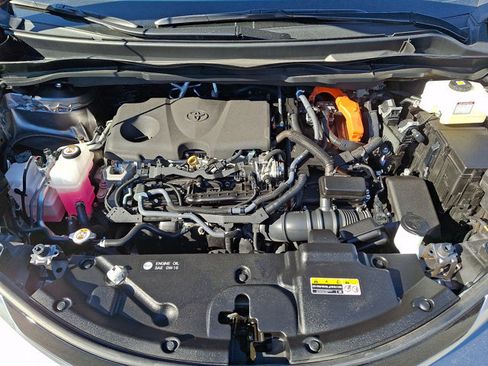 Used 2023 Toyota Sienna Limited image 28