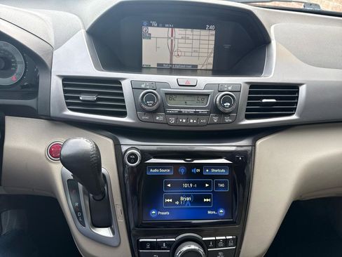 Used 2014 Honda Odyssey Touring image 25