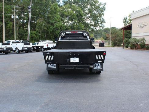 Used 2024 RAM 5500 Tradesman w/ Chrome Appearance Group AWD/4WD image 12