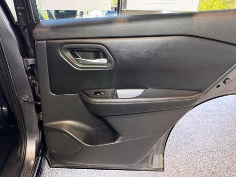 Used 2024 Nissan Rogue SV AWD/4WD image 47