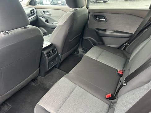 Used 2023 Nissan Rogue SV AWD/4WD image 31