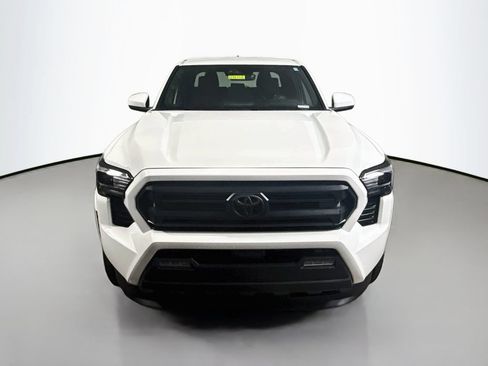 Used 2025 Toyota Tacoma SR5 RWD image 2
