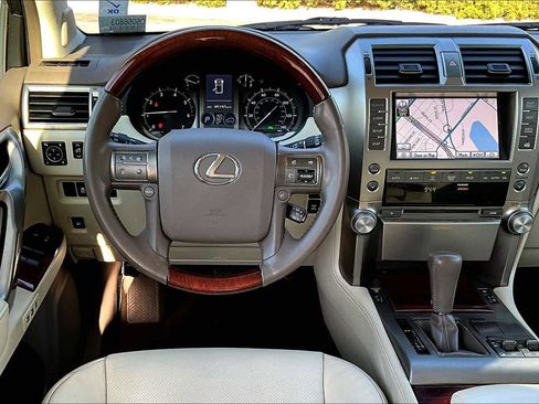 Used 2013 Lexus GX 460 image 5