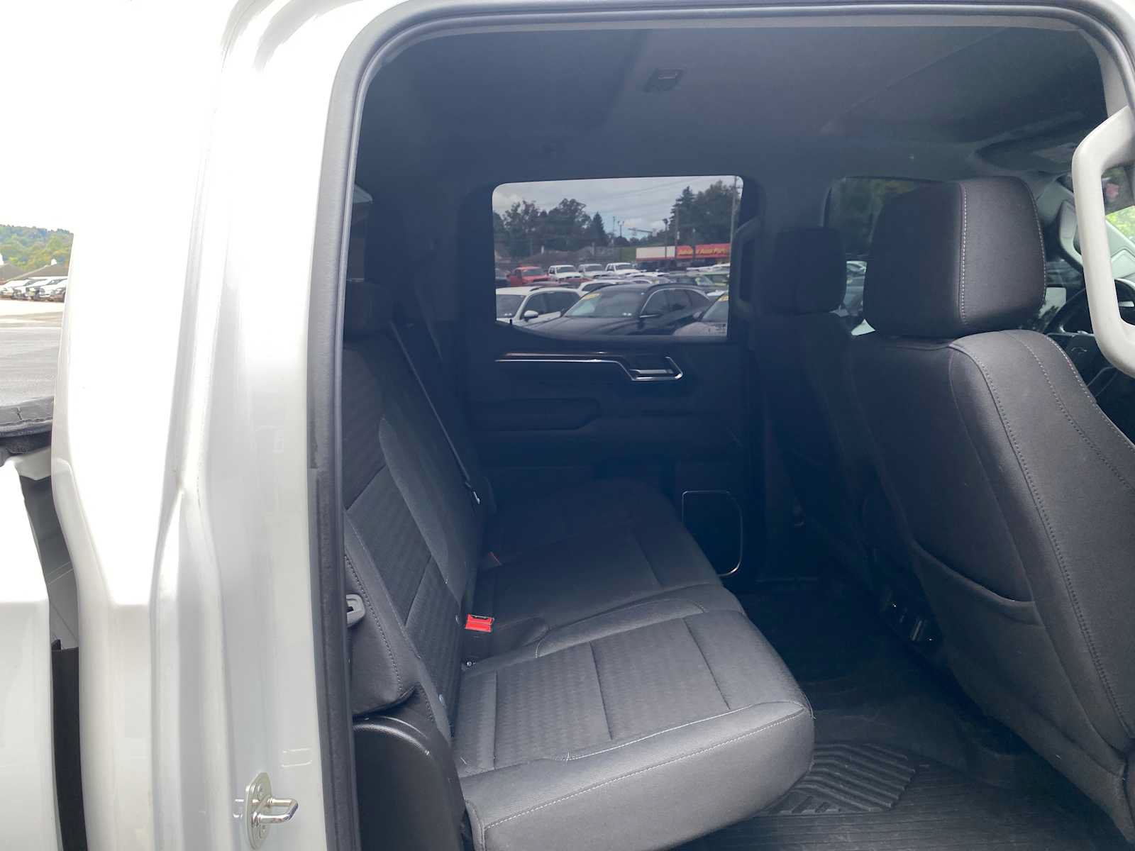 Used 2023 Chevrolet Silverado 1500 RST AWD/4WD image 31