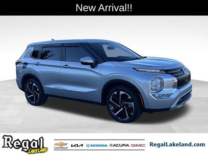 Used 2023 Mitsubishi Outlander SE
