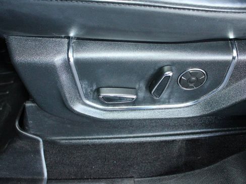 Used 2020 Ford Expedition Max Platinum image 25