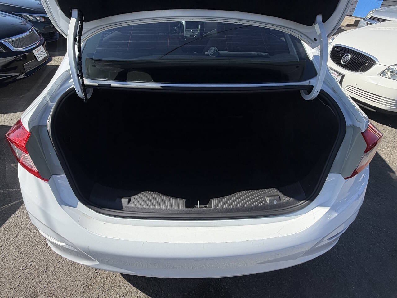 Used 2016 Chevrolet Cruze LS FWD image 8
