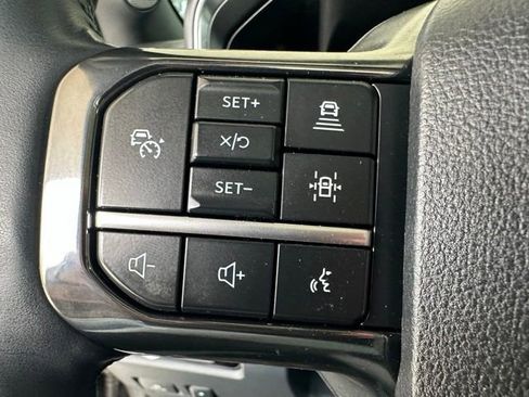 Certified 2025 Ford F250 Platinum AWD/4WD image 24