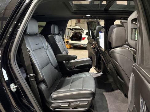 Used 2023 Cadillac Escalade Sport AWD/4WD image 22