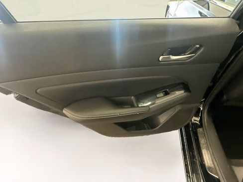 Used 2024 Nissan Altima 2.5 SL FWD image 27