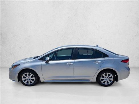 Certified 2025 Toyota Corolla LE FWD image 9