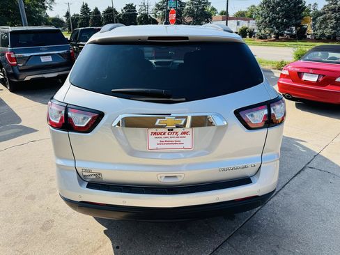 Used 2015 Chevrolet Traverse LT AWD/4WD image 4