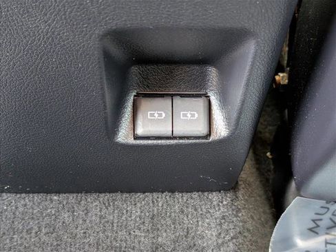 Used 2024 Toyota 4Runner SR5 image 17